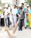 मुख्तार अब्बास नक़वी ने किया श्रमदान