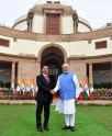 म्यांमार के राष्ट्रपति से मोदी की मुलाकात