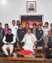 उपराष्ट्रपति से मिले छात्र