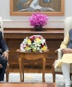 जम्मू-कश्मीर के एलजी पीएम से मिले