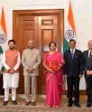 राष्ट्रपति को केंद्रीय बजट पेश