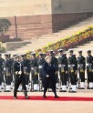 एर्ना सोलबर्ग को गार्ड ऑफ ऑनर