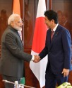 प्रधानमंत्री मोदी और शिंजो आबे