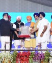 नरेंद्र मोदी को कौमी सेवा सम्मान