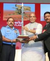 रक्षामंत्री ने वायुसेना को सौंपी मिसाइल