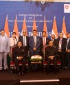 व्यापार प्रतिनिधिमंडल के साथ राष्ट्रपति
