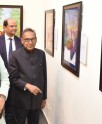 राज्यपाल ने देखी चित्रकला प्रदर्शनी