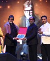 सुपरस्टार अमिताभ बच्चन सम्मानित