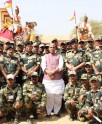 बीएसएफ कर्मियों के साथ गृहमंत्री