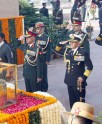 शहीद सैनिकों को श्रद्धांजलि
