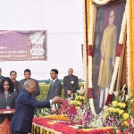 राष्ट्रपति की बाबासाहेब को पुष्पांजलि