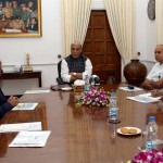 रक्षामंत्री को रक्षा विषयों पर जानकारी