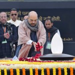 सदैव अटल समाधि पर पुष्पांजलि