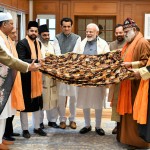 अजमेर शरीफ के लिए चादर सौंपी