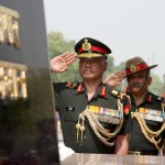 अमर जवान ज्योति पर श्रद्धांजलि