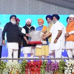 नरेंद्र मोदी को कौमी सेवा सम्मान