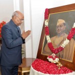 नेताजी को पुष्पांजलि अर्पित