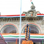 विधानभवन द्वार पर ध्वजारोहण