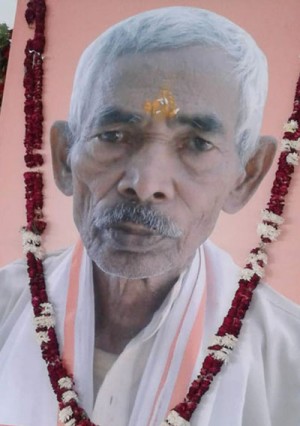 deputy cm keshav maurya's father shree shyamlal maurya