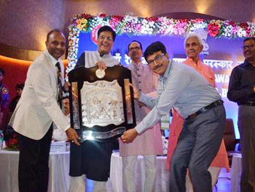 railway minister honored for better security efforts
