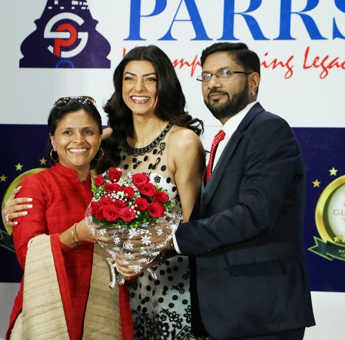 swati mahadik, actress sushmita sen and ramesh sanghvi