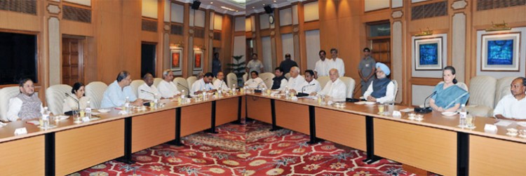 manmohan singh chairing the all party meeting on naxal violence