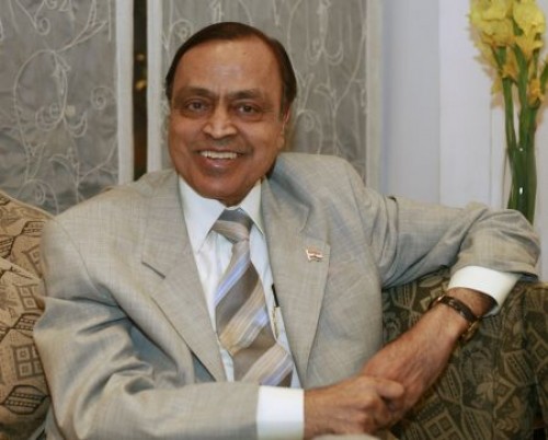 congress leader murli deora not staying!