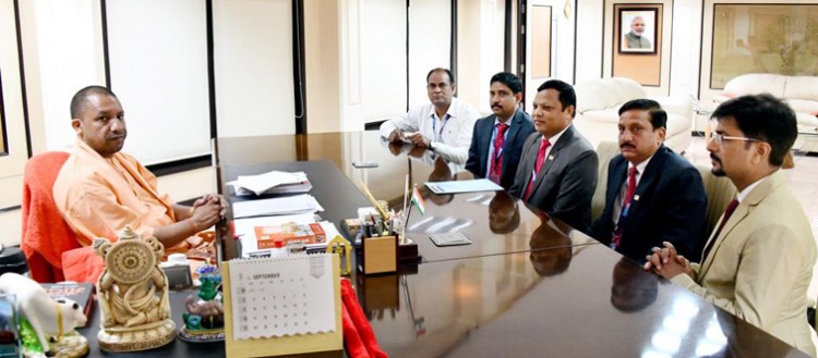 dalit entrepreneurs meet cm on invitation to join trade fair