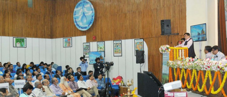 nitin gadkari in command area development conference