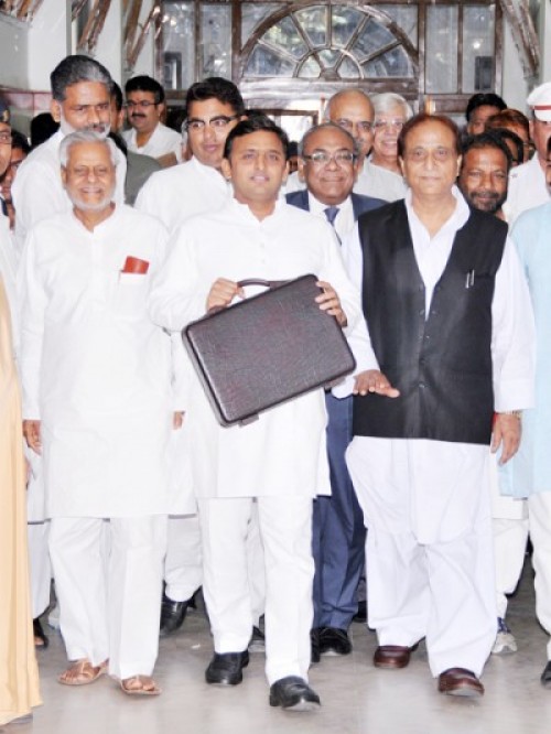 cm akhilesh yadav
