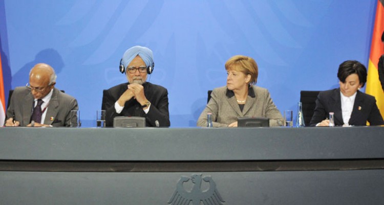 ranjan mathai ,manmohan singh, anne ruth herkes and angela merkel