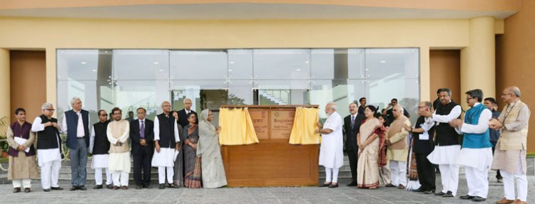 pm narendra modi and sheikh hasina jointly inaugurating the bangladesh bhavan