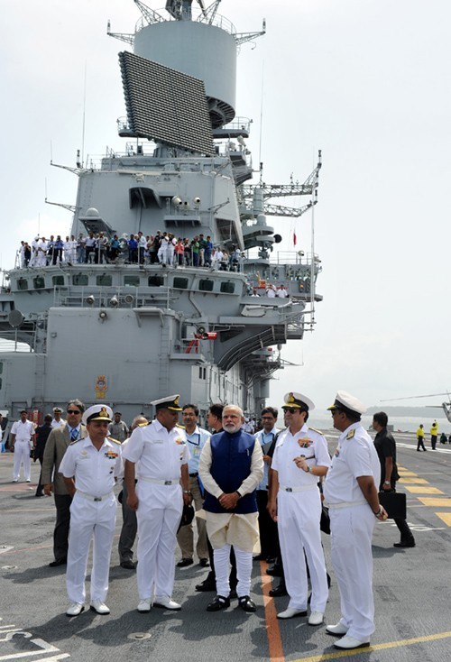pm narendra modi on ins vikramaditya