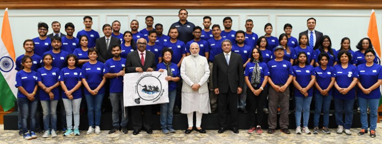 prime minister met with the participants of mission ganga