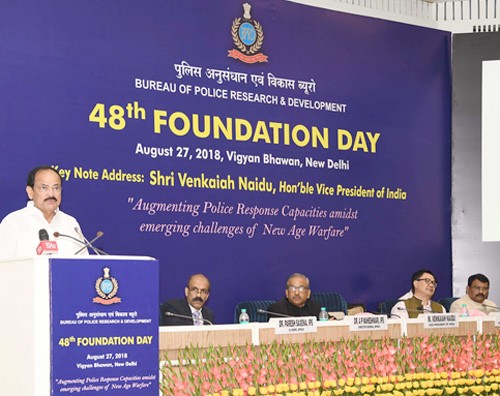 vice president m. venkaiah naidu addressing
