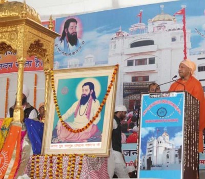 cm yogi adityanath celebrates sant ravidas jayanti in varanasi