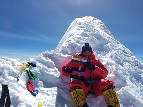 aparna kumar ips on kilimanjaro