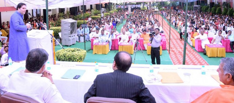 bjp leader varun gandhi