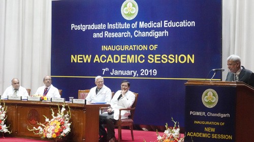 sunil arora addresing the new academic session pgimer