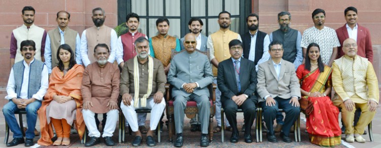 president conferred lalit kala akademi award