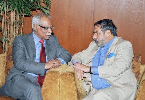 sayyad abd-al-cader sayed Hossen and anand sharma