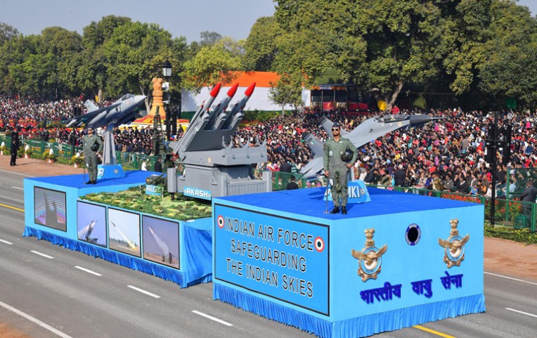 वायुसेना की झांकी