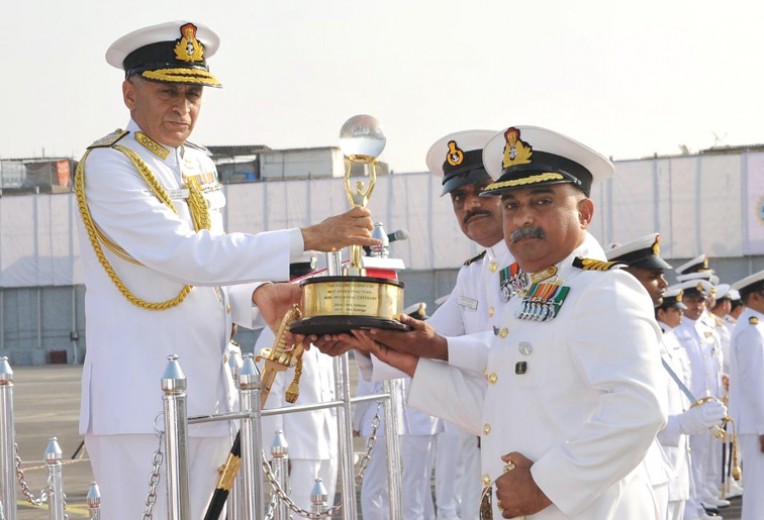 आईएनएस द्वारका को ग्रीन अवार्ड
