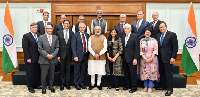 यूएसआईबीसी सदस्य नरेंद्र मोदी से मिले