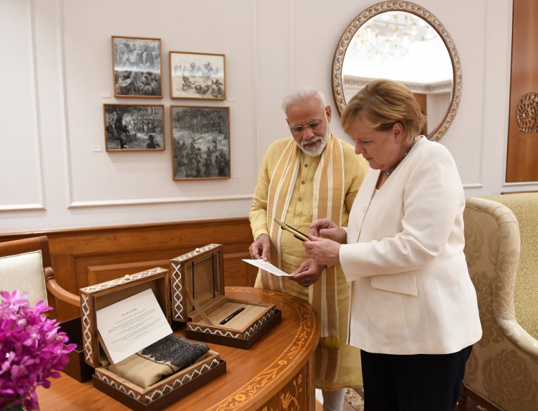 मोदी के साथ डॉ एंजेला मर्केल
