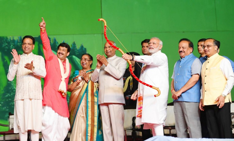 दशहरा समारोह में राष्ट्रपति व प्रधानमंत्री