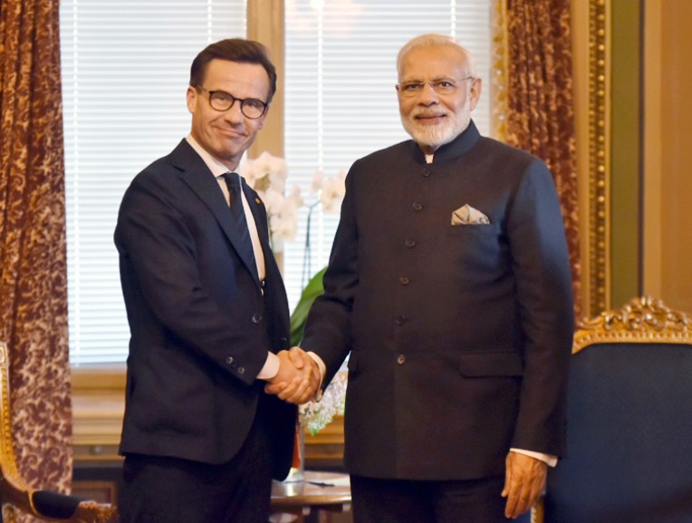 क्रिस्टसन की मोदी से भेंट