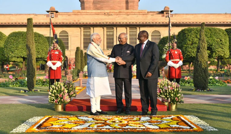 मोदी, कोविंद और रामफोसा