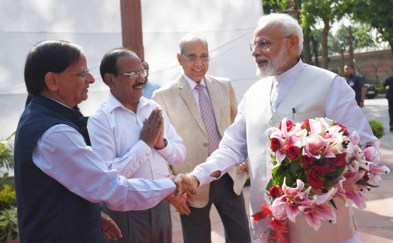 नरेंद्र मोदी ने की मुलाकात