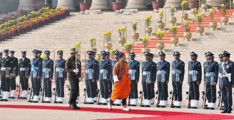 प्रधानमंत्री शेरिंग को गार्ड ऑफ ऑनर